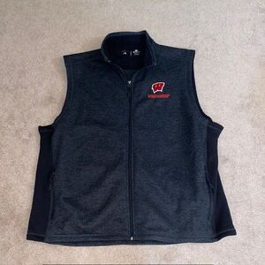 Wisconsin Badgers Antigua Mens 3XL Grey Embroidered Vest
